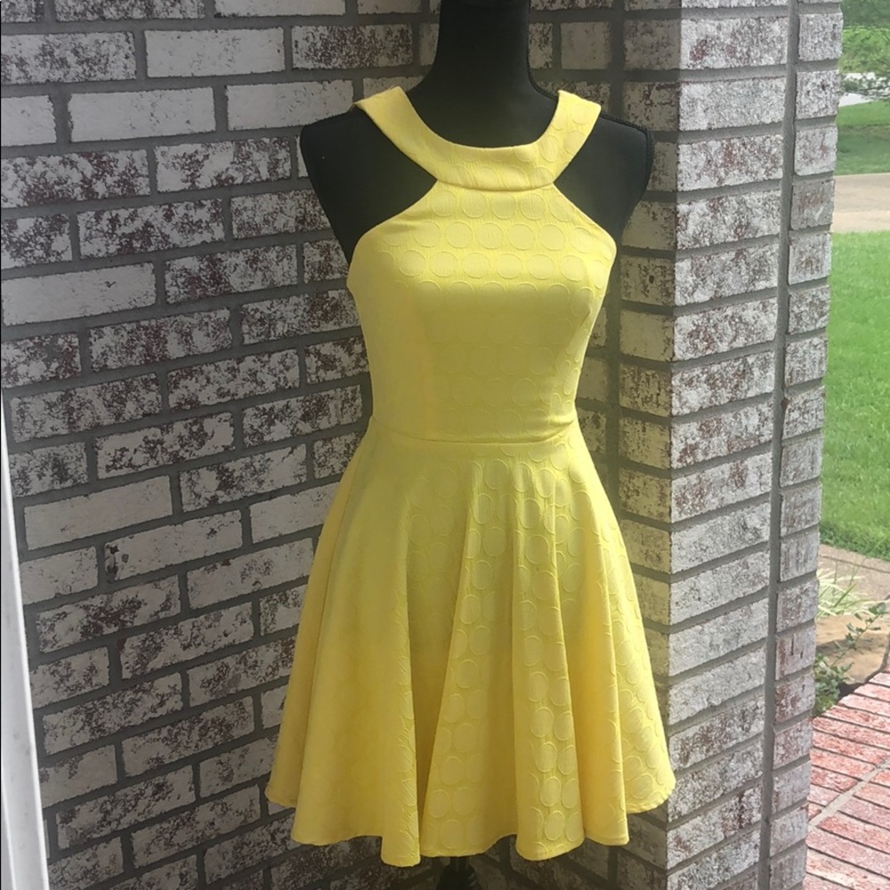 B. Darlin Yellow Springtime Dress - Picture 1 of 12